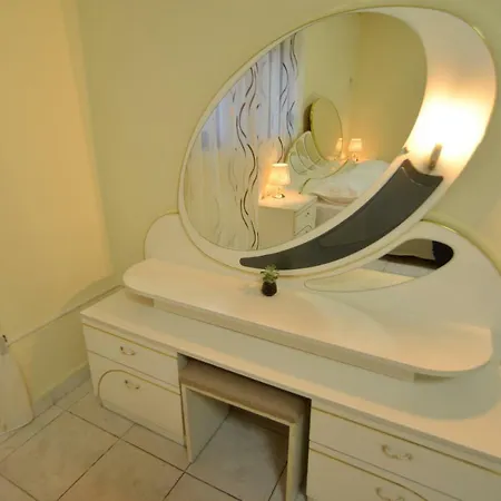 B&B Tirana - Vila 21 Bed & Breakfast